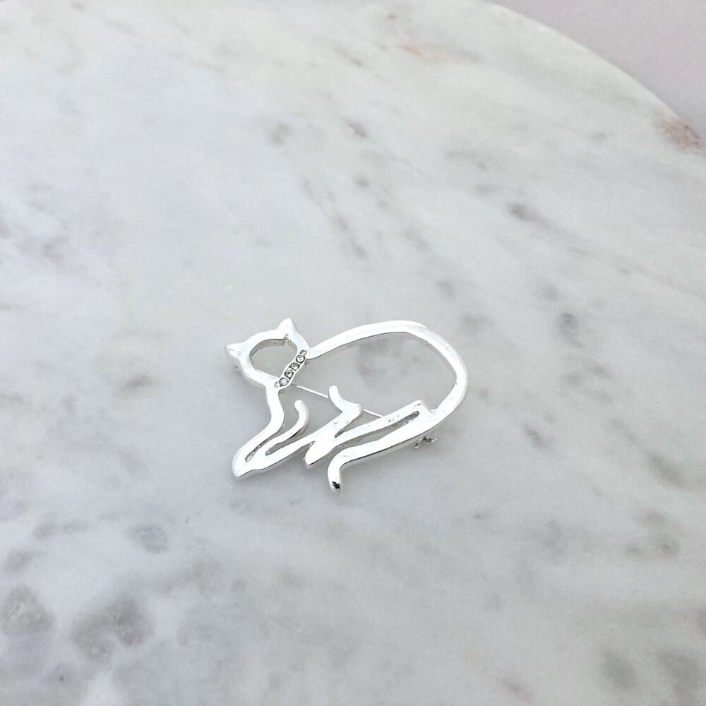 2/$20 Silver Tone Cat Brooch - Picture 1 of 7